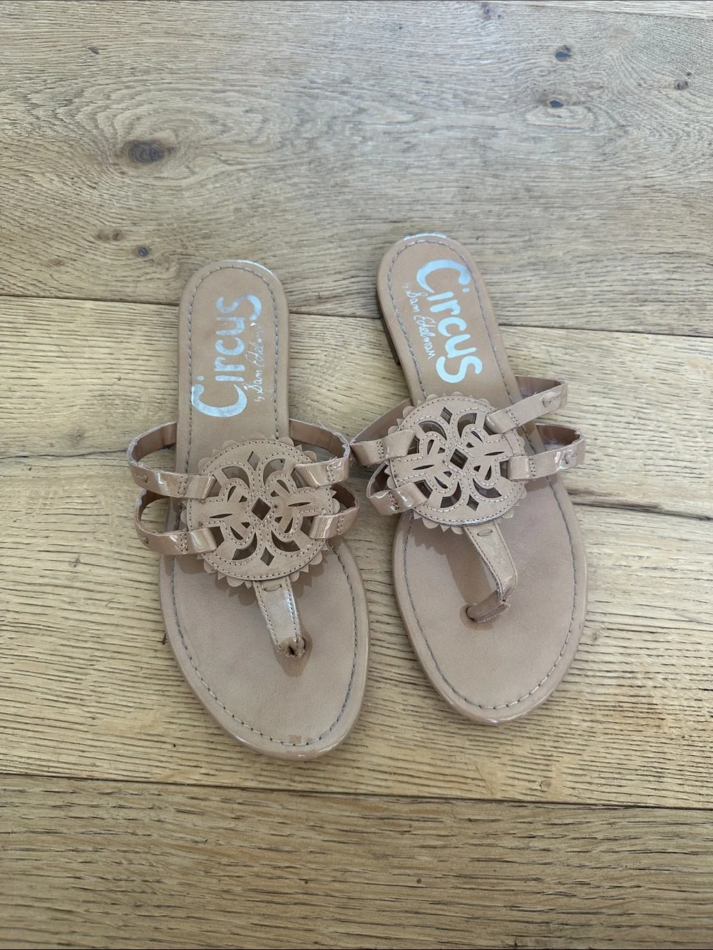 Circus by Sam Edelman Canyon Flat Sandals Almond Patent US Size 8